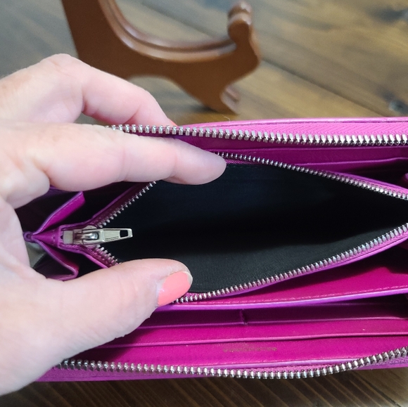 Balenciaga zip wallet includes verification certificate vintage, great condition - Picture 9 of 13